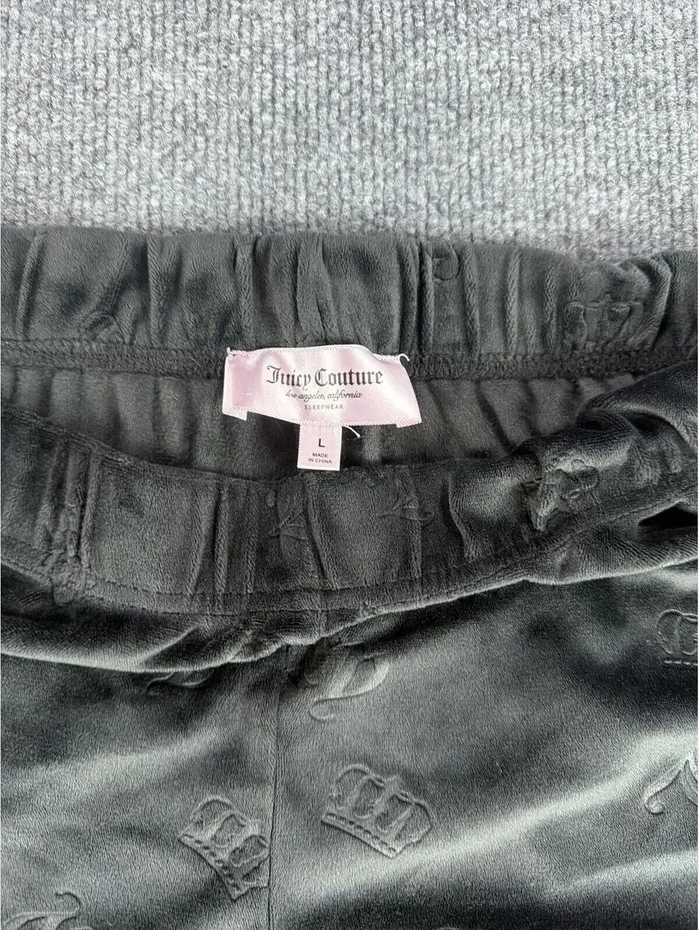 Y2K Juicy Couture Black Velour Logo Shorts Size L - Velvet, 2000s, Loungewear - Picture 3 of 5